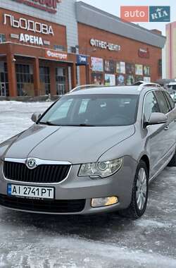 Универсал Skoda Superb 2012 в Киеве
