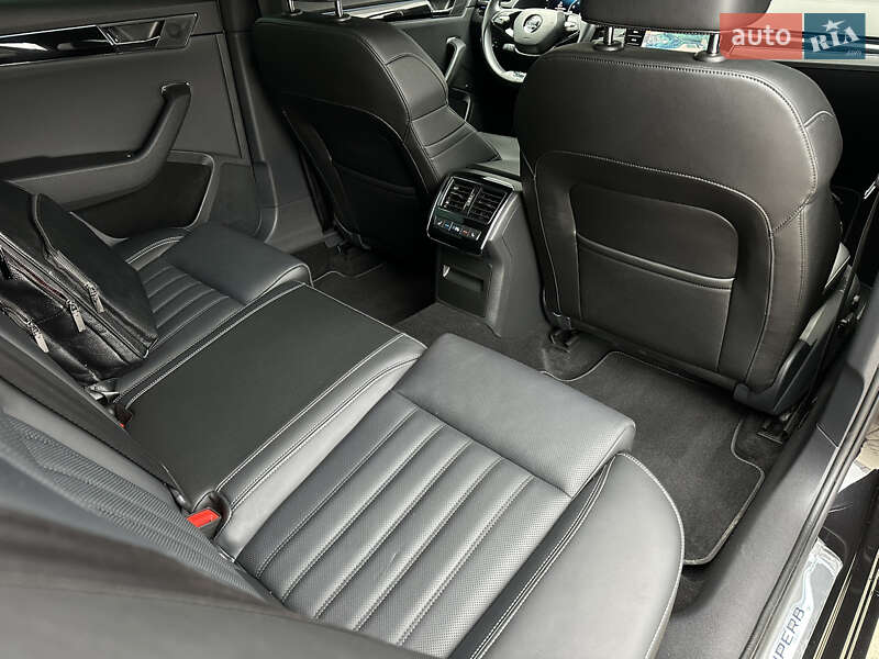 Ліфтбек Skoda Superb 2023 в Мукачевому