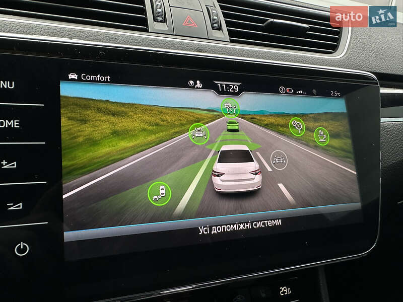 Ліфтбек Skoda Superb 2023 в Мукачевому