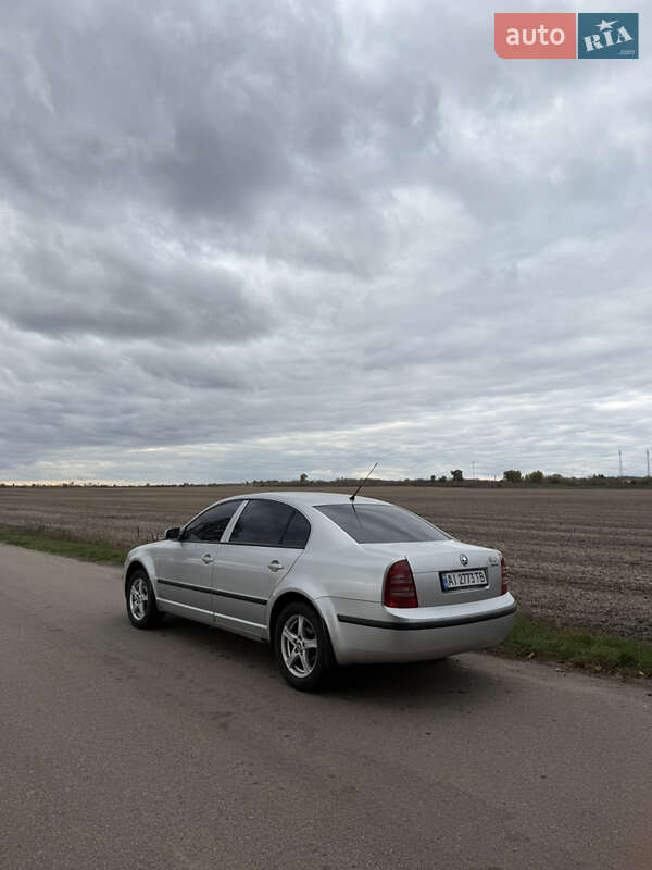 Ліфтбек Skoda Superb 2006 в Києві фото 5 Ліфтбек Skoda Superb 2006 в Києві