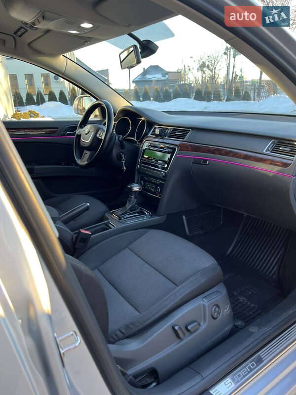 Універсал Skoda Superb 2011 в Луцьку фото 28 Універсал Skoda Superb 2011 в Луцьку