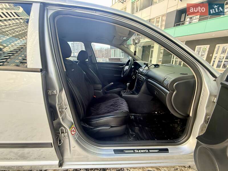 Лифтбек Skoda Superb 2007 в Одессе