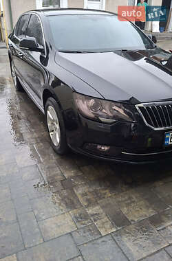 Лифтбек Skoda Superb 2015 в Львове