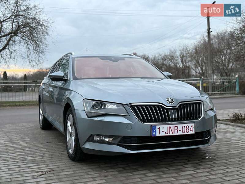 Универсал Skoda Superb 2018 в Тернополе
