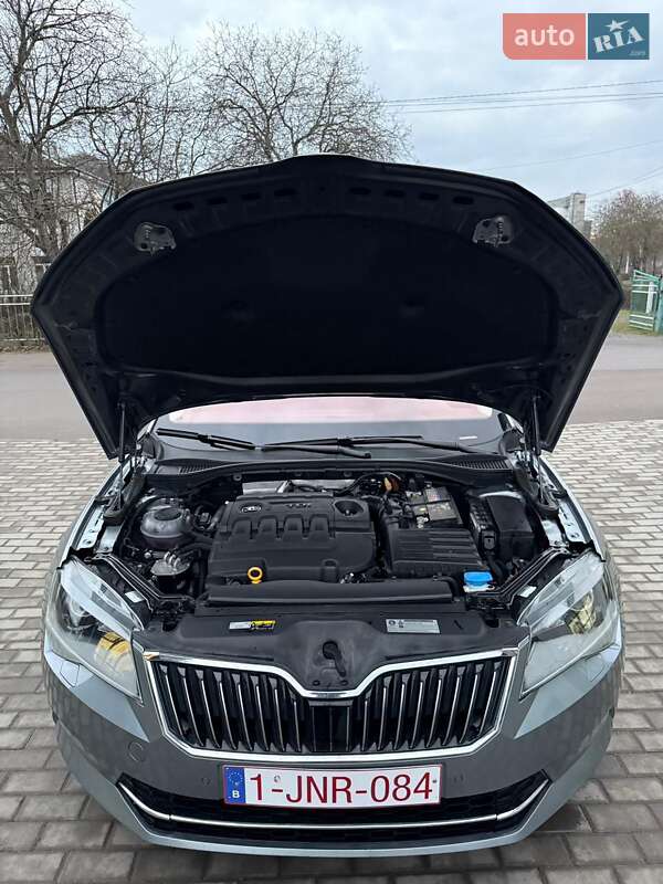 Универсал Skoda Superb 2018 в Тернополе