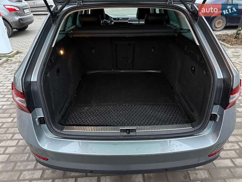 Универсал Skoda Superb 2018 в Тернополе