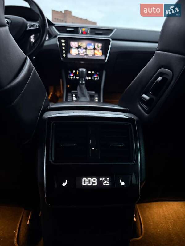 Универсал Skoda Superb 2018 в Тернополе