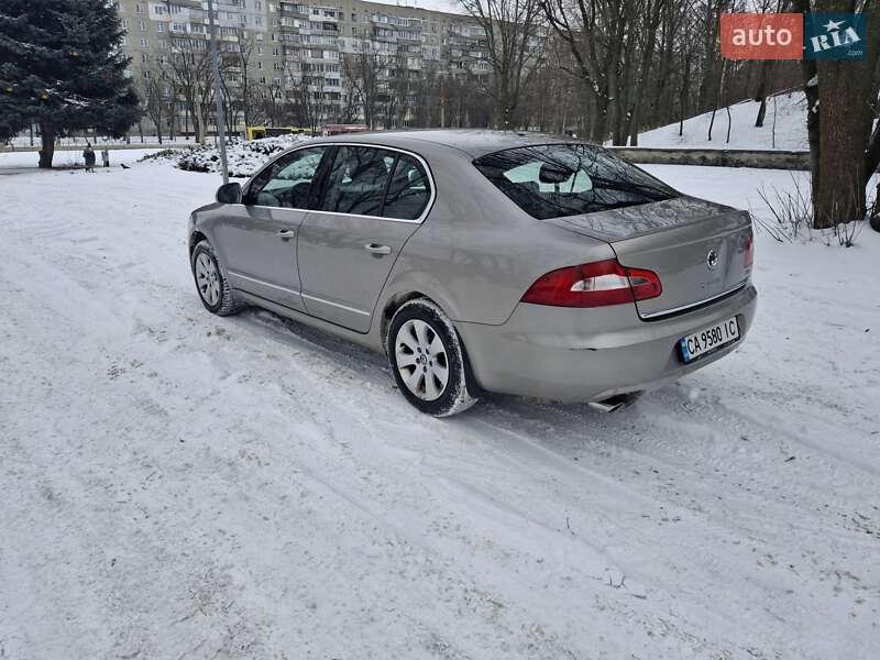 Ліфтбек Skoda Superb 2012 в Черкасах