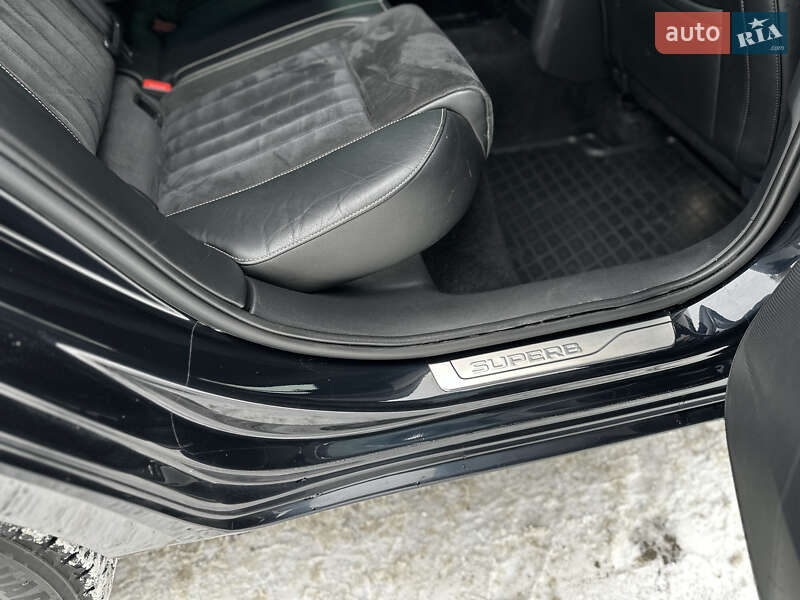 Лифтбек Skoda Superb 2019 в Киеве