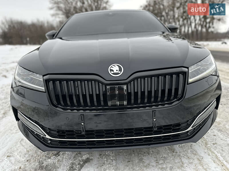 Лифтбек Skoda Superb 2019 в Киеве