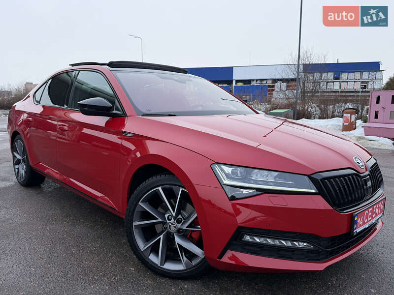 Лифтбек Skoda Superb 2022 в Дрогобыче