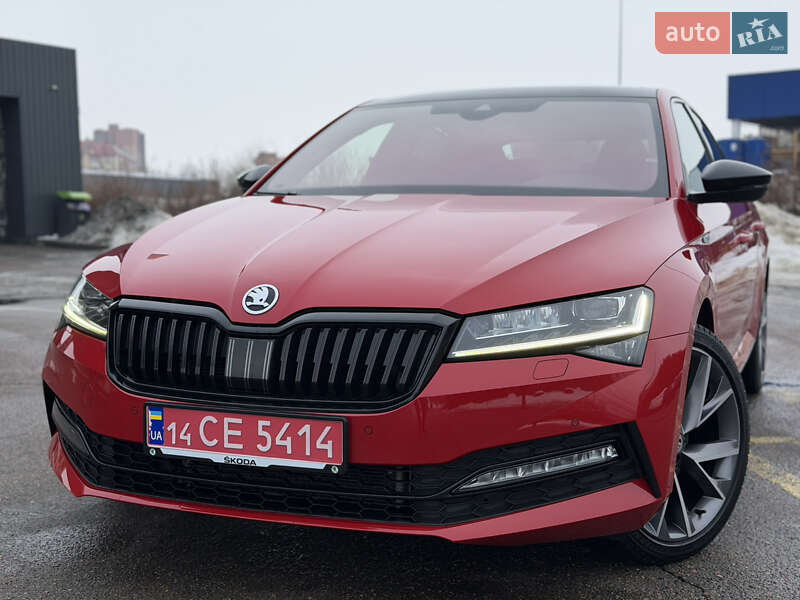 Лифтбек Skoda Superb 2022 в Дрогобыче