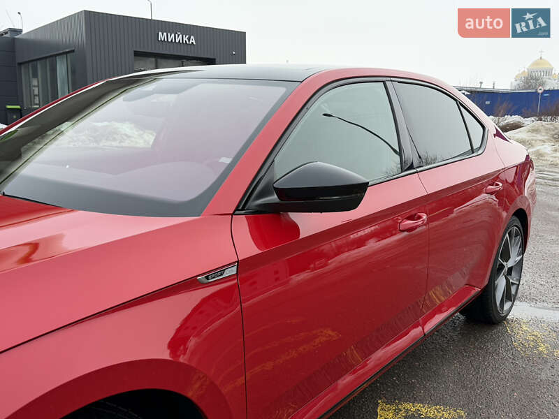 Лифтбек Skoda Superb 2022 в Дрогобыче