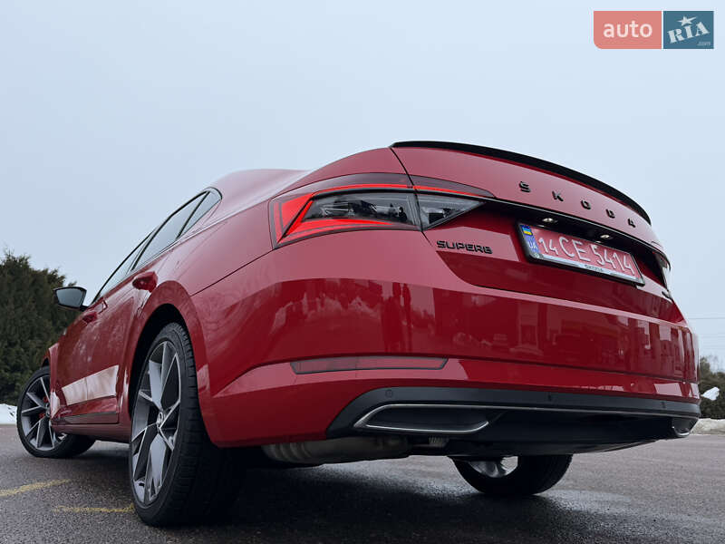 Лифтбек Skoda Superb 2022 в Дрогобыче