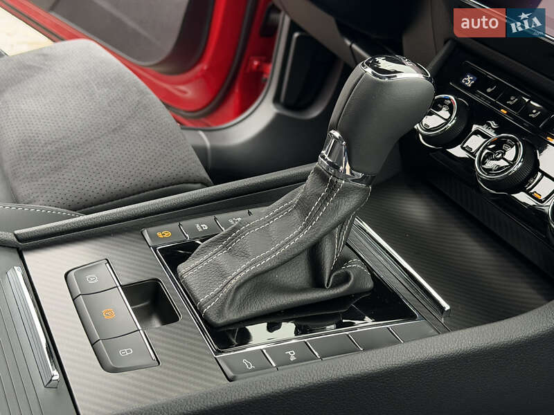 Лифтбек Skoda Superb 2022 в Дрогобыче