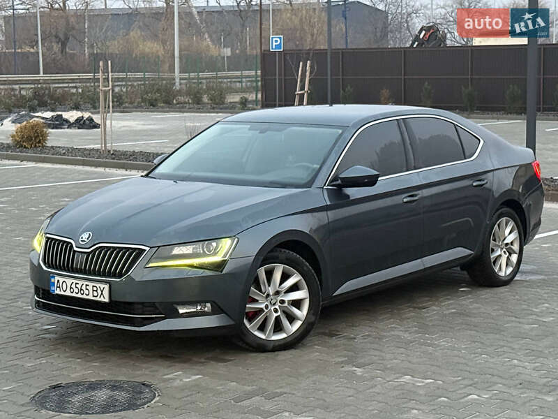 Skoda Superb 2016