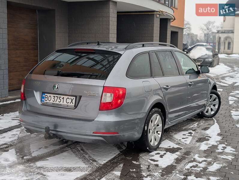 Универсал Skoda Superb 2011 в Ивано-Франковске
