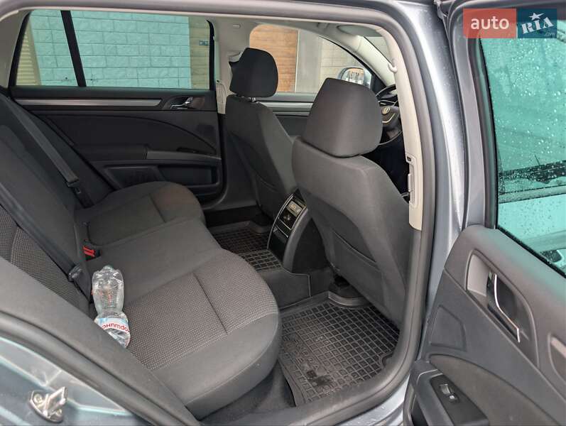 Универсал Skoda Superb 2011 в Ивано-Франковске