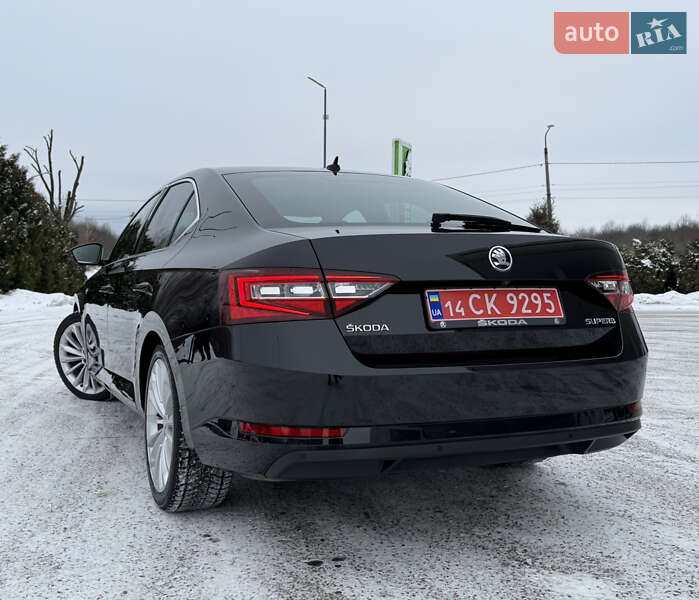 Лифтбек Skoda Superb 2017 в Дрогобыче