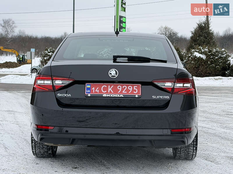 Лифтбек Skoda Superb 2017 в Дрогобыче