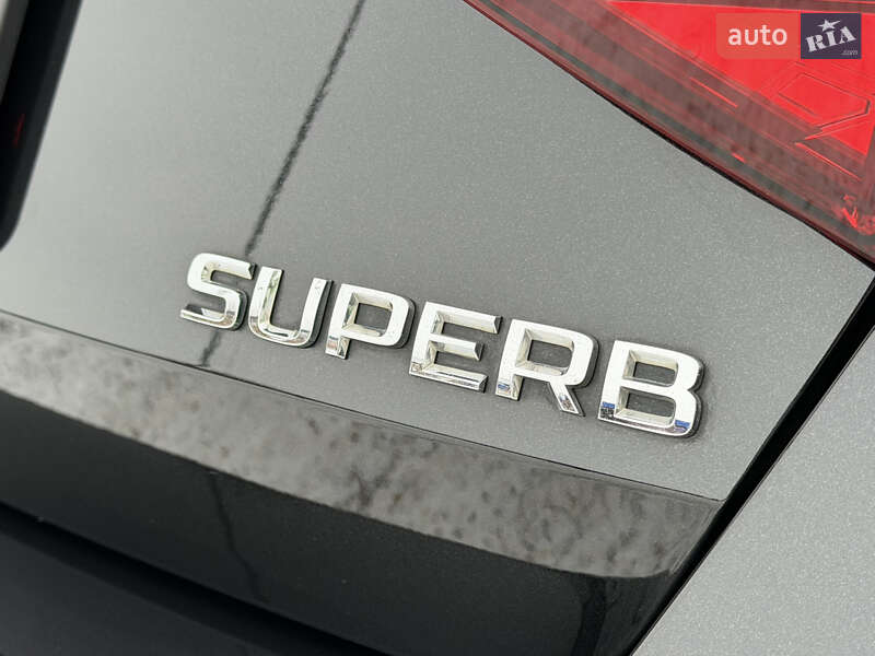 Лифтбек Skoda Superb 2017 в Дрогобыче