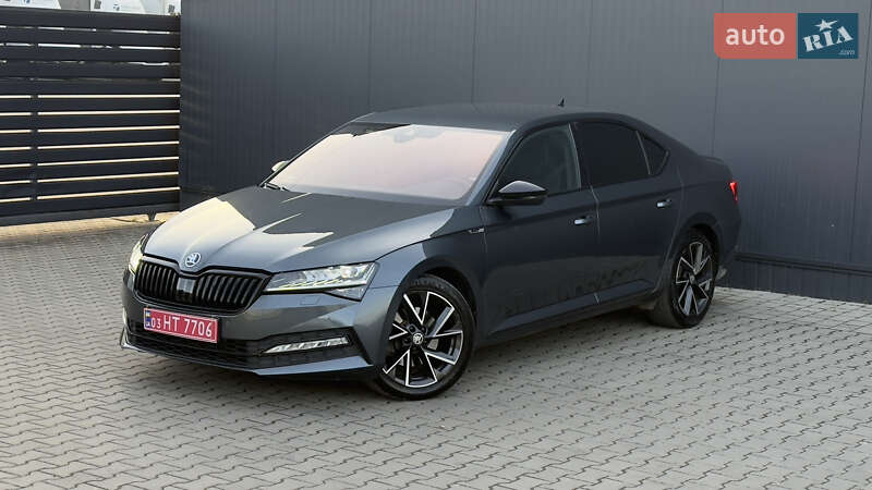 Лифтбек Skoda Superb 2022 в Мукачево