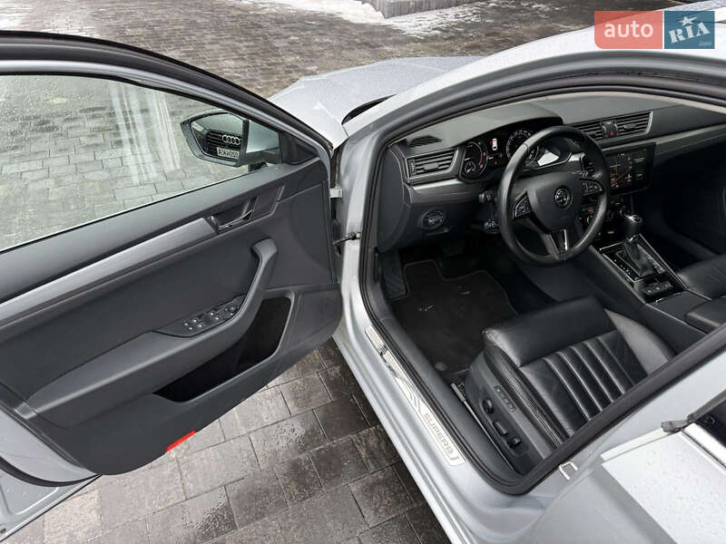 Универсал Skoda Superb 2018 в Ровно