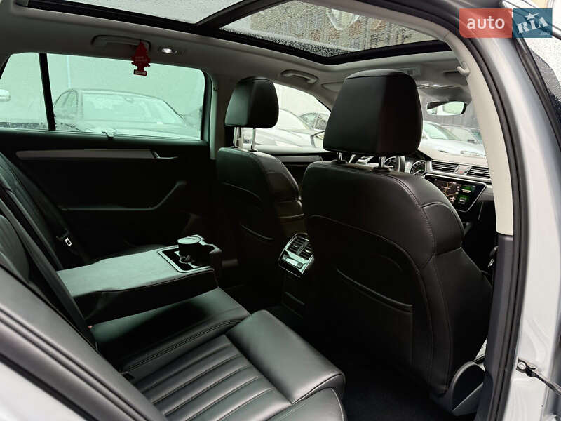 Универсал Skoda Superb 2018 в Ровно