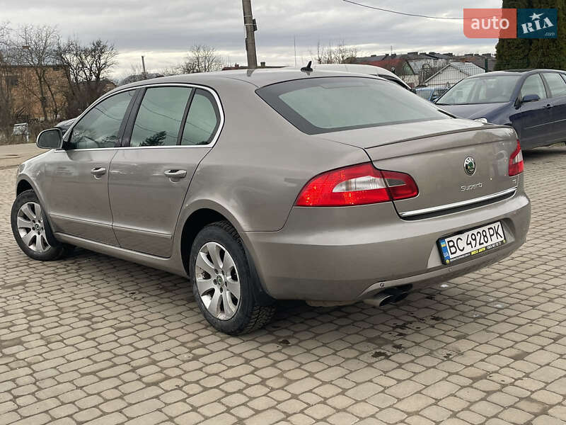 Ліфтбек Skoda Superb 2010 в Львові фото 5 Ліфтбек Skoda Superb 2010 в Львові