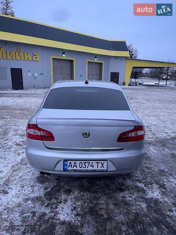 Лифтбек Skoda Superb 2008 в Изюме