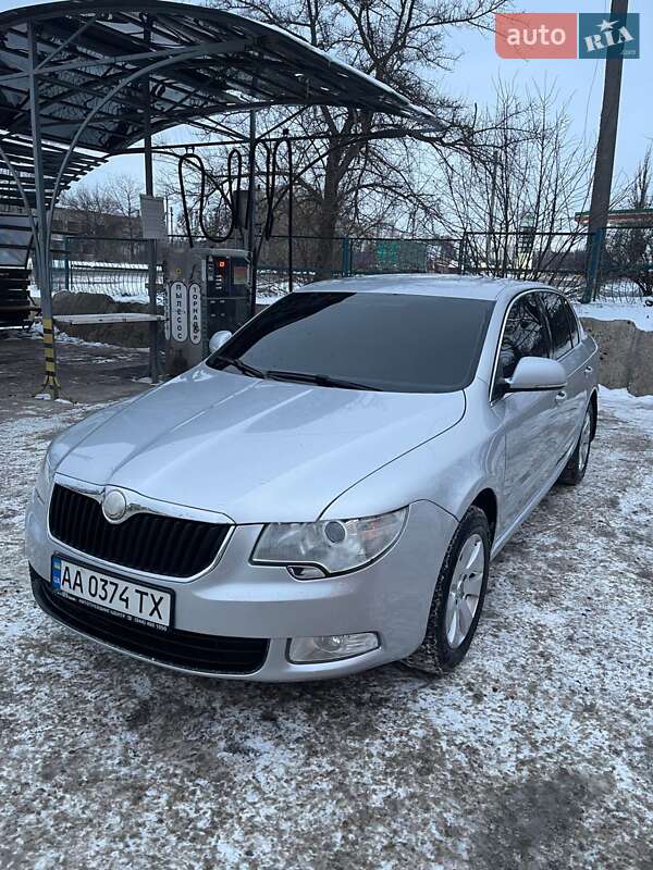 Лифтбек Skoda Superb 2008 в Изюме