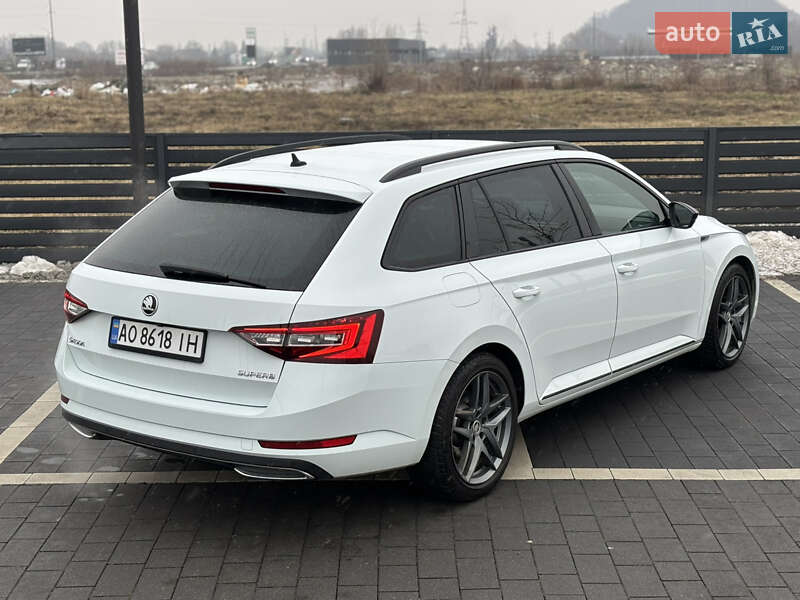 Універсал Skoda Superb 2017 в Ужгороді