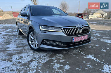 Универсал Skoda Superb 2021 в Хороле