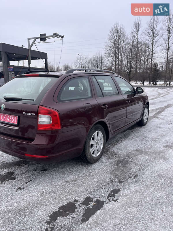 Универсал Skoda Superb 2009 в Надворной фото 3 Универсал Skoda Superb 2009 в Надворной