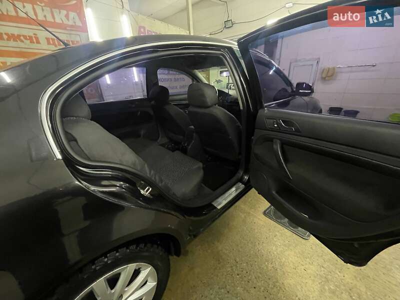 Ліфтбек Skoda Superb 2007 в Борисполі