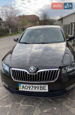 Лифтбек Skoda Superb 2015 в Иршаве