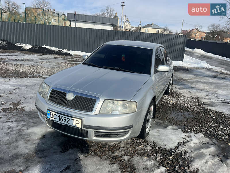 Лифтбек Skoda Superb 2005 в Львове
