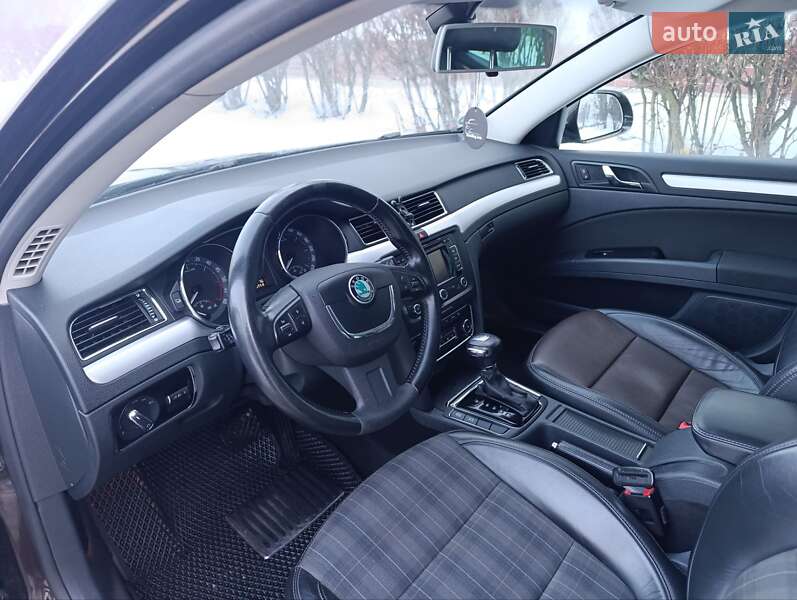 Універсал Skoda Superb 2012 в Кам'янець-Подільському фото 22 Універсал Skoda Superb 2012 в Кам'янець-Подільському
