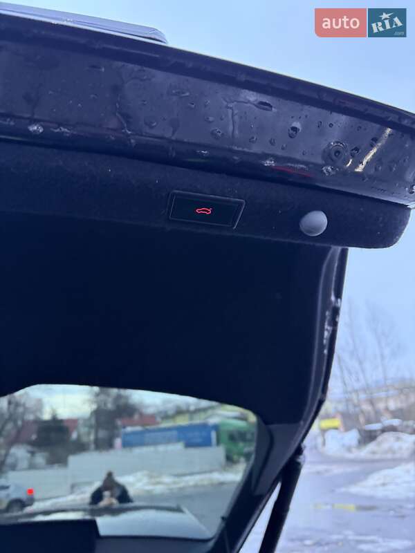 Ліфтбек Skoda Superb 2019 в Львові