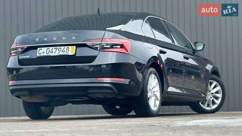 Лифтбек Skoda Superb 2022 в Стрые