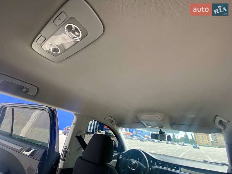 Універсал Skoda Superb 2011 в Кам'янець-Подільському