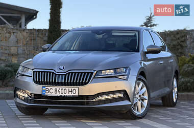 Лифтбек Skoda Superb 2021 в Львове