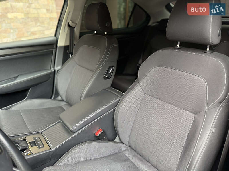 Лифтбек Skoda Superb 2019 в Ужгороде фото 43 Лифтбек Skoda Superb 2019 в Ужгороде