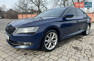Лифтбек Skoda Superb 2017 в Мукачево
