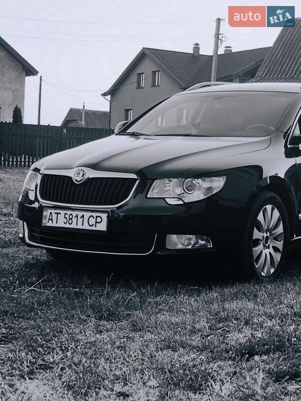 Универсал Skoda Superb 2011 в Ивано-Франковске