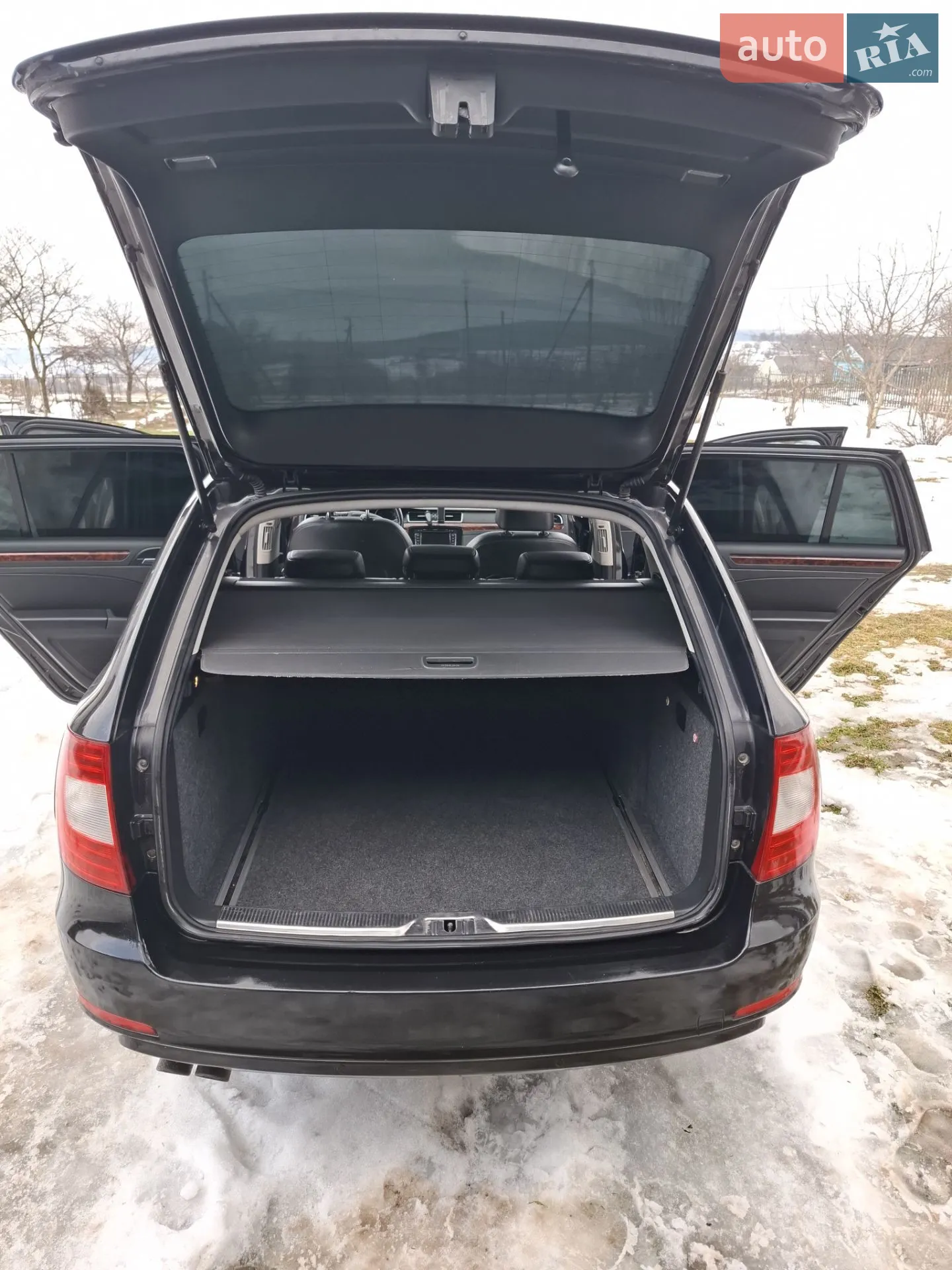 2011 Skoda Superb - мініатюра 41