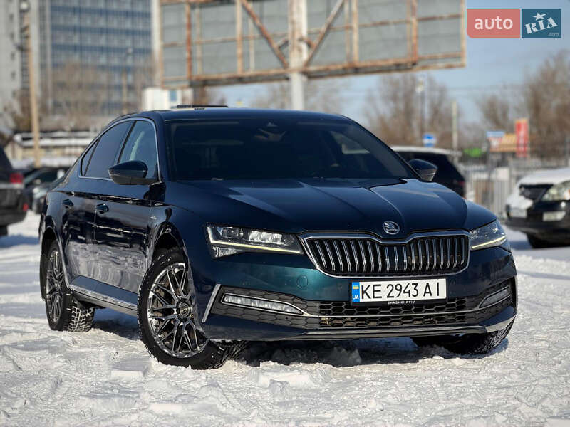 Лифтбек Skoda Superb 2020 в Киеве