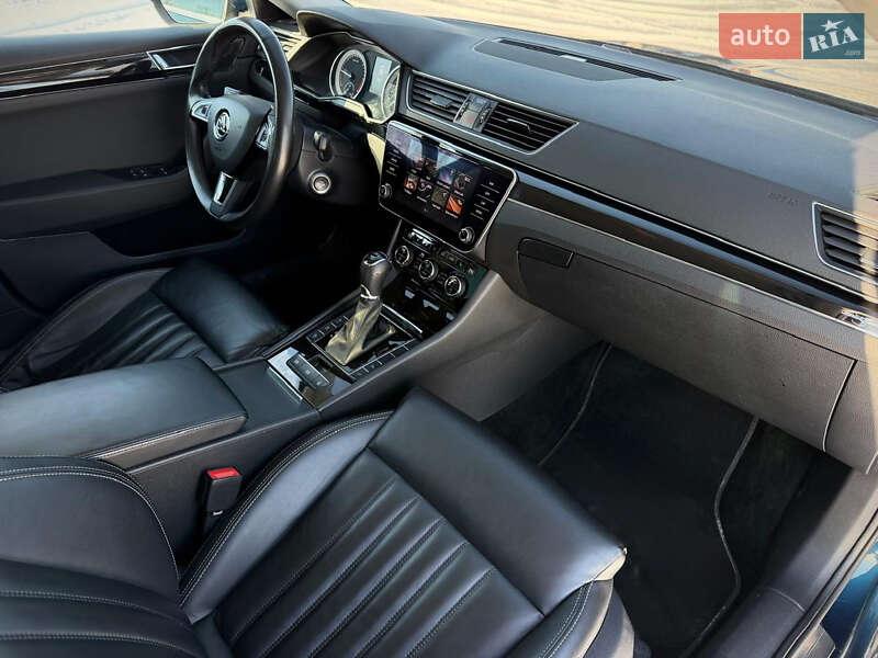 Лифтбек Skoda Superb 2020 в Киеве