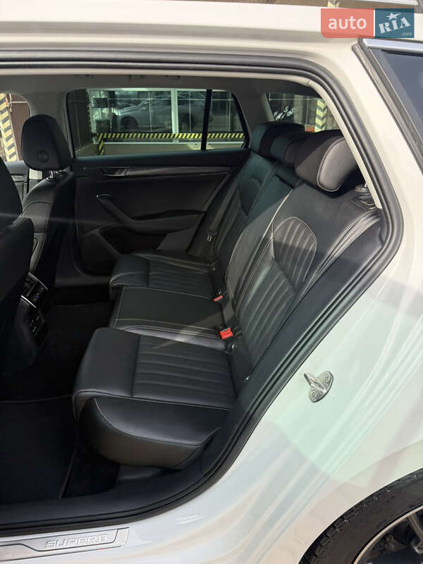 Универсал Skoda Superb 2020 в Сваляве