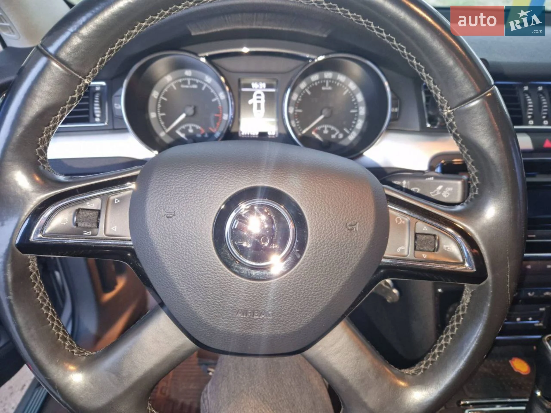 2013 Skoda Superb - мініатюра 13